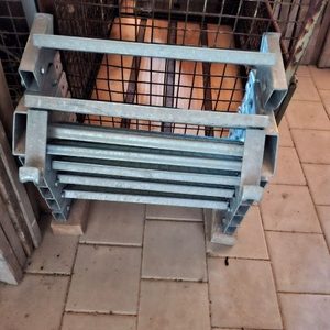 Bestandsfoto Treppenturm-Paket — 52 Bodensicherung 0,73 m + 27 Etagenleit