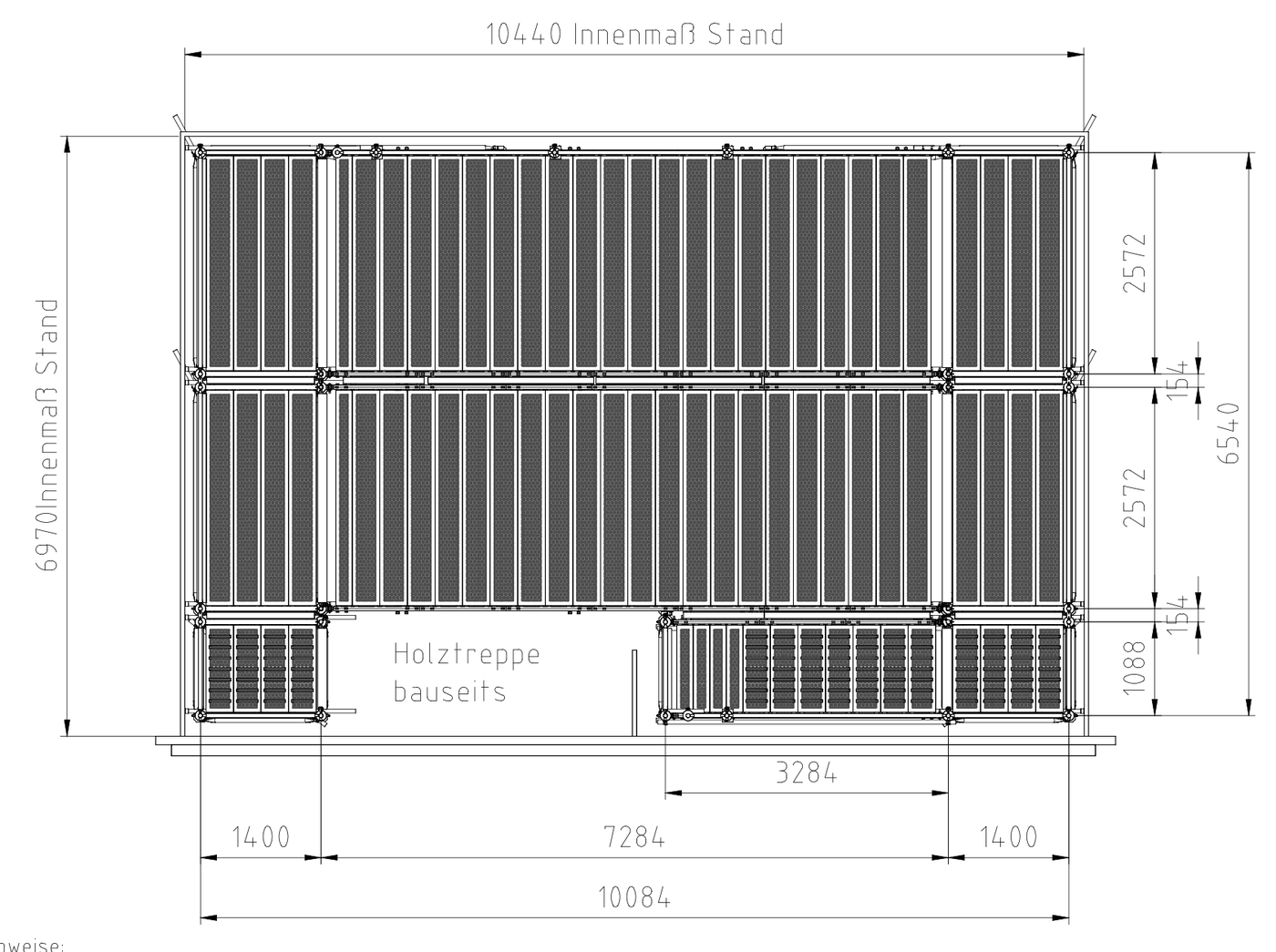 Bemaßte Draufsicht der Plattform: 10,44 × 6,97 m Innenmaß, Aussparung für die bauseitige Holztreppe